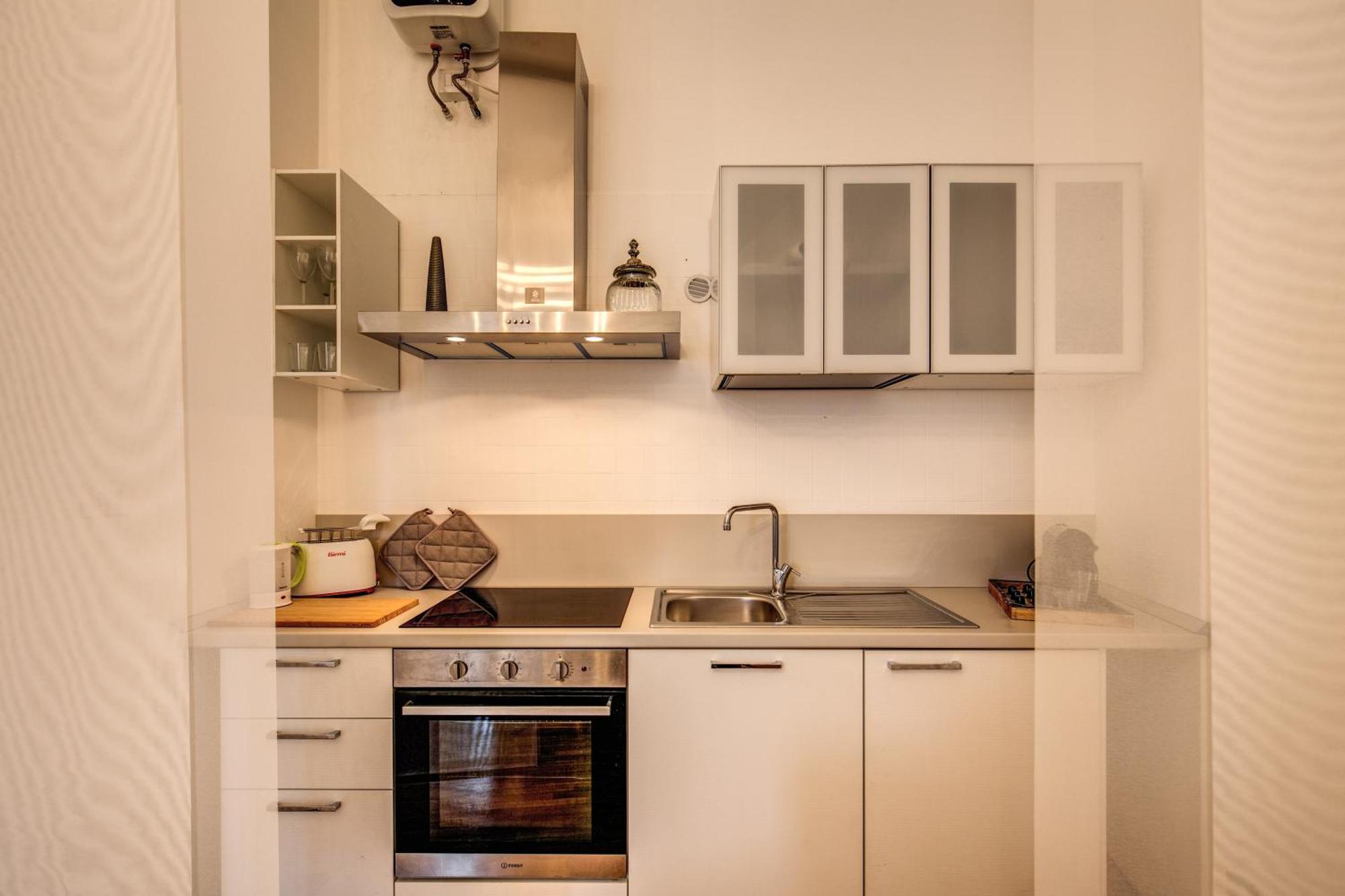 Elegant Apartment Behind The Colosseum روما المظهر الخارجي الصورة