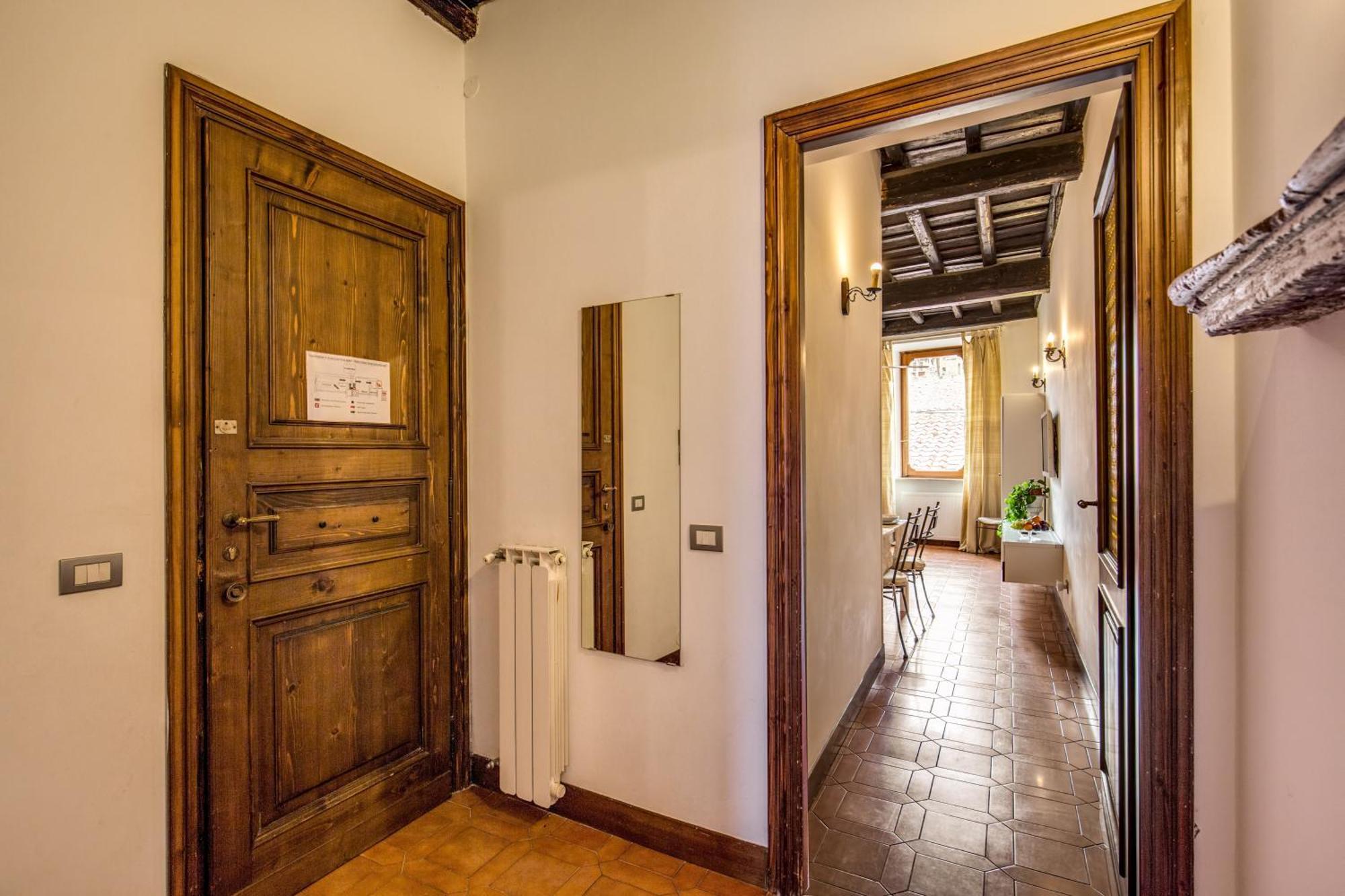 Elegant Apartment Behind The Colosseum روما المظهر الخارجي الصورة