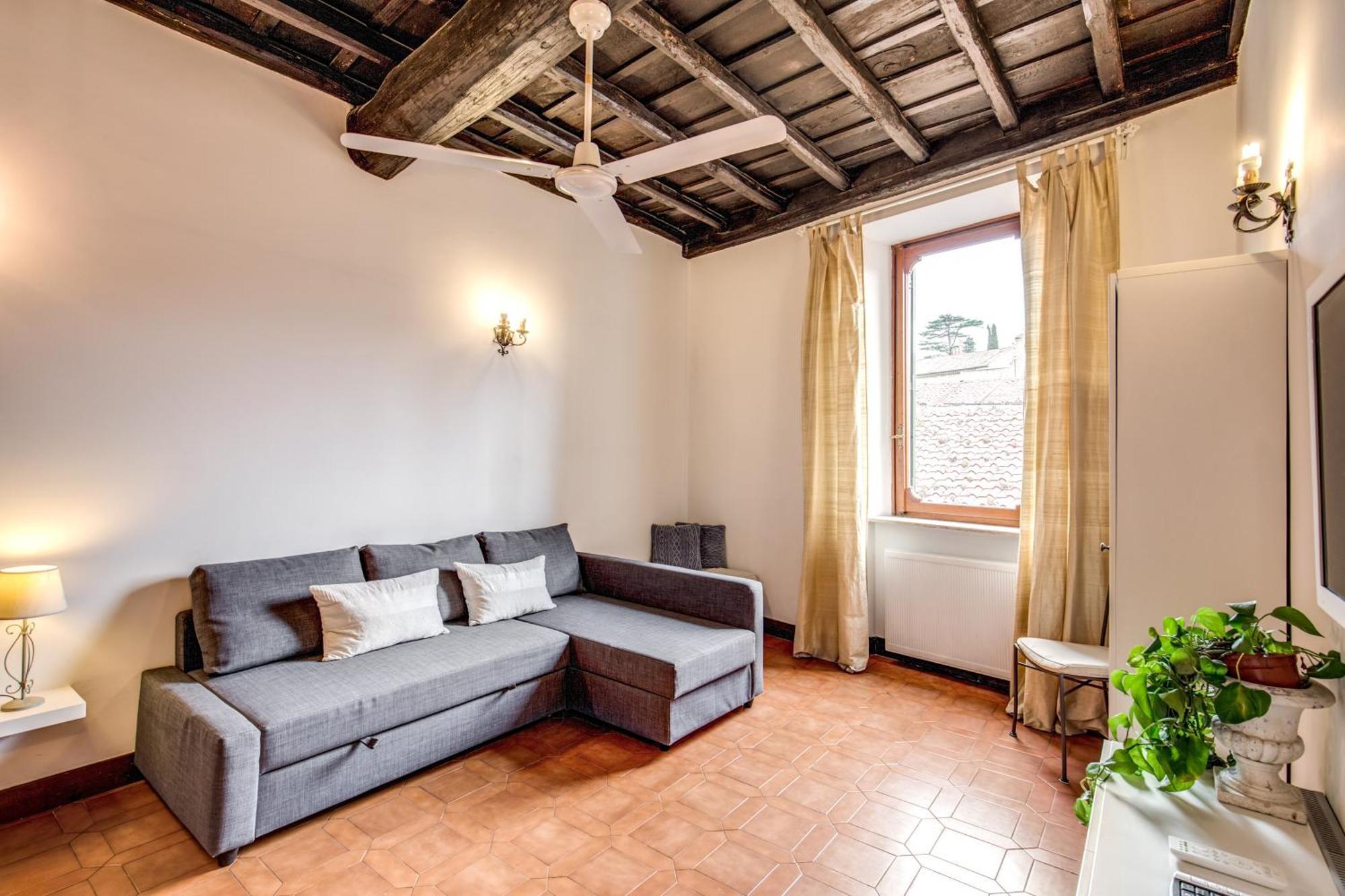 Elegant Apartment Behind The Colosseum روما المظهر الخارجي الصورة