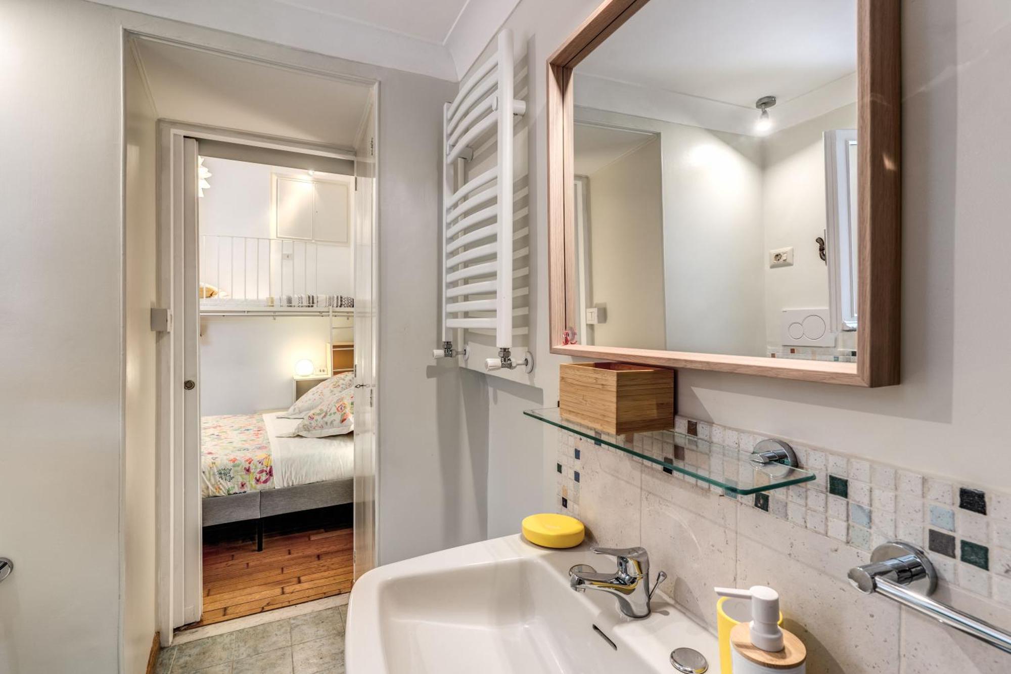 Elegant Apartment Behind The Colosseum روما المظهر الخارجي الصورة