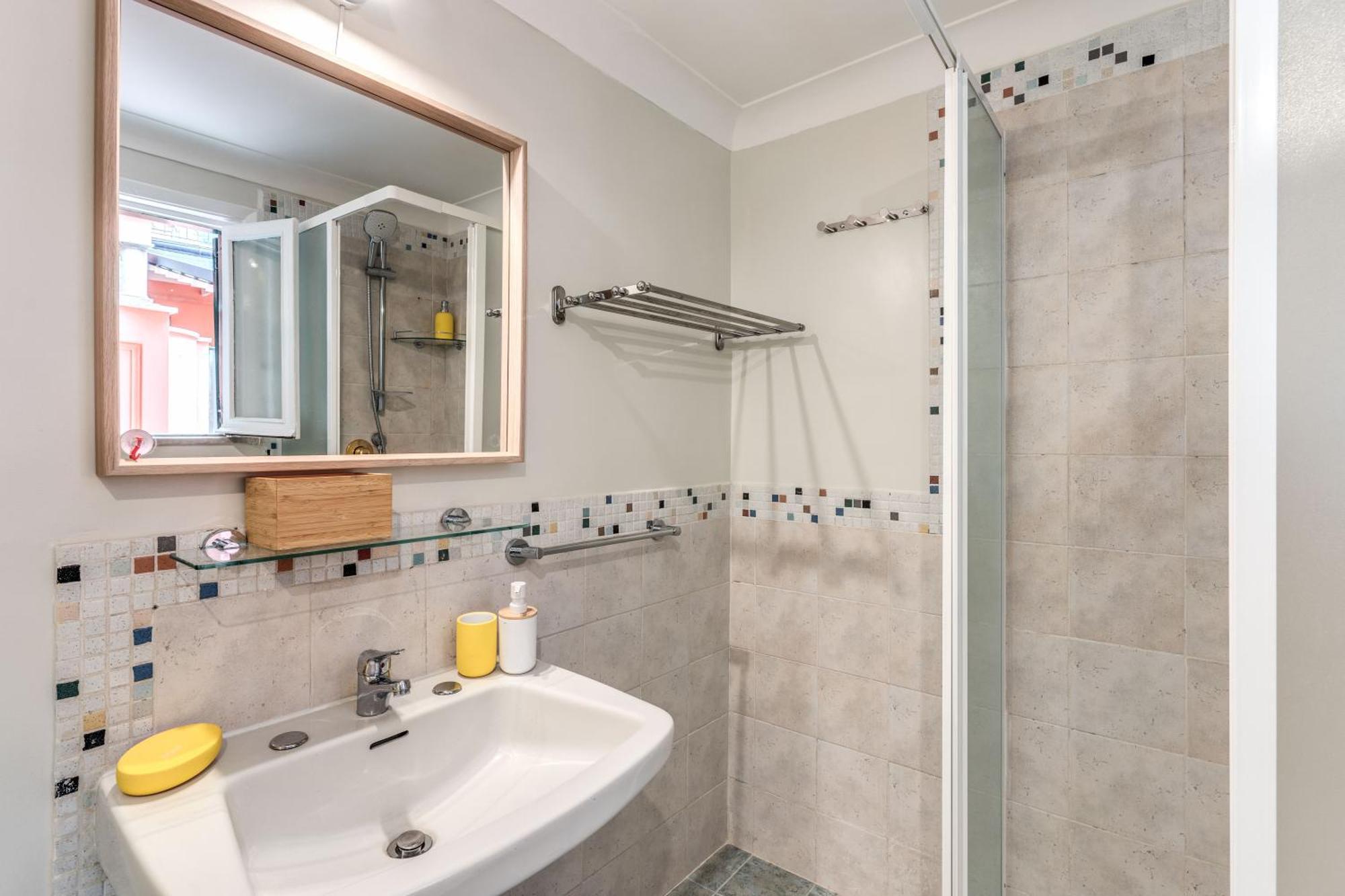 Elegant Apartment Behind The Colosseum روما المظهر الخارجي الصورة