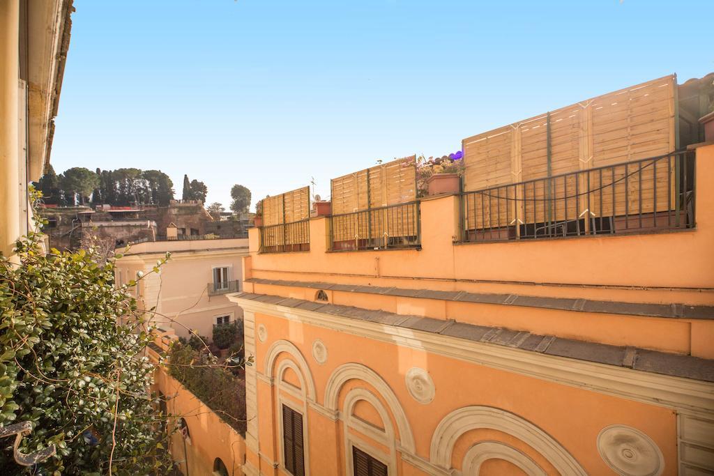Elegant Apartment Behind The Colosseum روما المظهر الخارجي الصورة